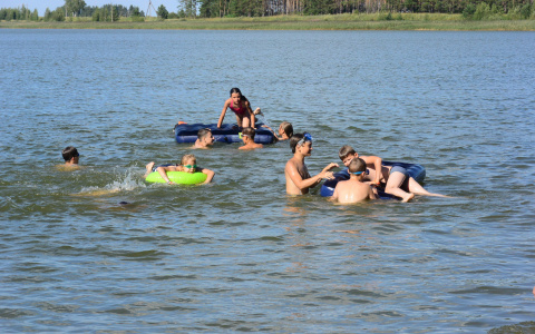 В Мордовии неизвестная спасла тонувшего школьника