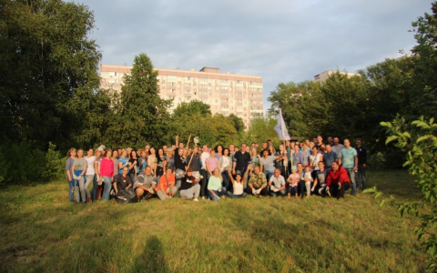 Сотрудники Сбербанка преобразили Яблоневый Сад в Саранске