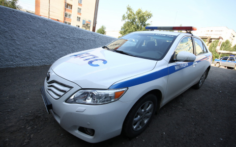 В Мордовии будут «ловить» любителей поговорить по телефону за рулем