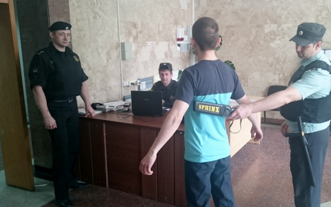 В мордовские суды пытались пронести огнестрельное оружие и боеприпасы