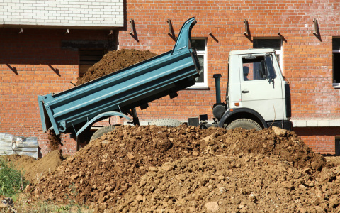 В Саранске осудили мужчину, который попытался угнать грузовик, но врезался в дизельный генератор