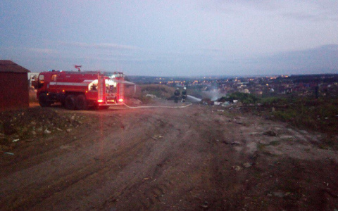 В Саранске вспыхнул гаражный кооператив