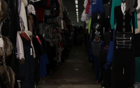 В Мордовии таможенники изъяли контрафактную одежду и обувь