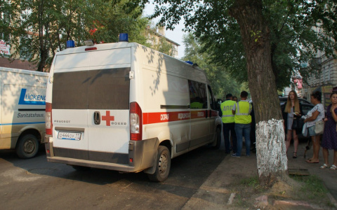 Жительница Саранска переходила дорогу в неположенном месте и попала под колеса иномарки