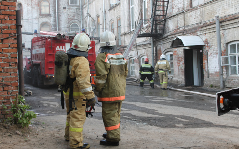 В Саранске из-за возгорания электрощитовой эвакуировали 30 человек
