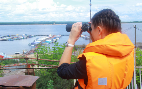 В Крыму спасатели снимали мордовского туриста в пляжной обуви с горы