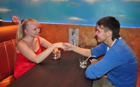 Гороскоп на 16 сентября: у одного из знаков возможны приятные знакомства