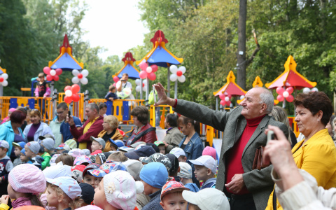 Новости России: Стал известен график праздничных дней на 2018 год