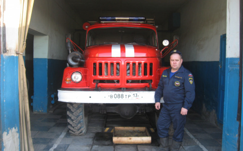 Жителя Мордовии, упавшего в колодец, вытащил сотрудник МЧС с помощью банного таза