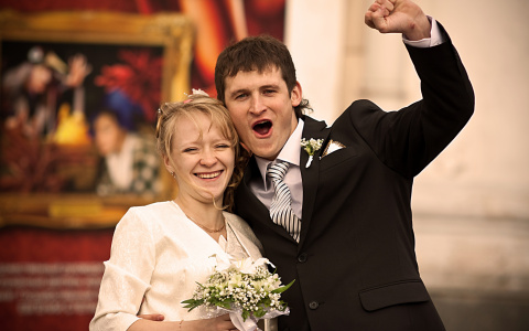 Новости России: В Госдуме снова предложили уравнять венчание с браком в ЗАГСе