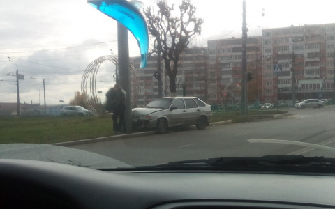 В Саранске «Четырнадцатая» врезалась в столб