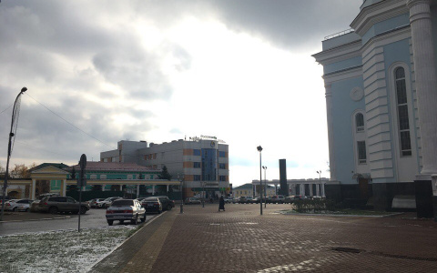 МЧС Мордовии предупреждает о сильном ветре в понедельник