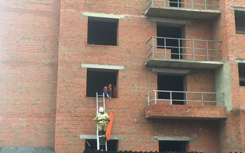 Следственный комитет Мордовии: Из-за обрушения лестничного марша погибли два человека