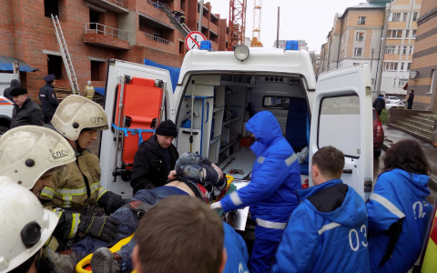 Обрушение новостройки в Саранске: Официальный комментарий МЧС (ВИДЕО, ФОТО)