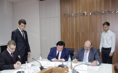 «Ростелеком» подписал соглашение о стратегическом партнерстве с инновационным и промышленным кластерами Республики Мордовия