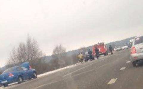 В Мордовии иномарка при столкновении угодила в кювет