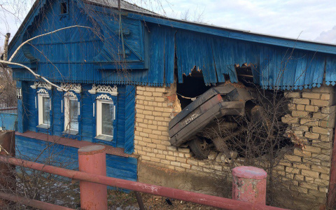 В Госавтоинспекции прокомментировали наезд автомобиля на дом в Саранске