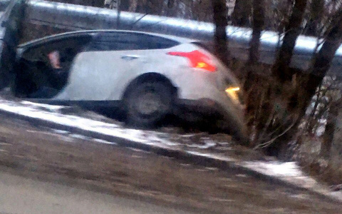 В Саранске водитель иномарки наехал на пешехода и оказался на обочине