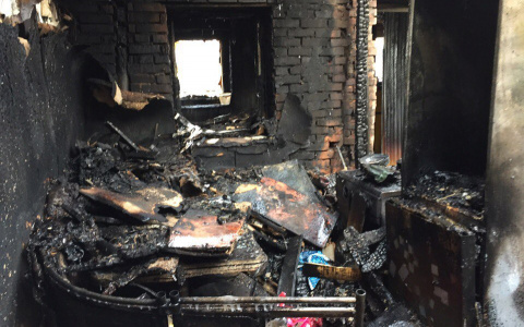 Семье погорельцев из Мордовии требуется помощь