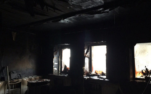 В Мордовии огонь полностью уничтожил жилой дом