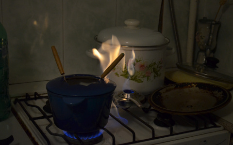 Жительница Саранска едва не сгорела у газовой плиты