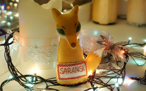 Жительница Мордовии изготавливает мягкие национальные игрушки