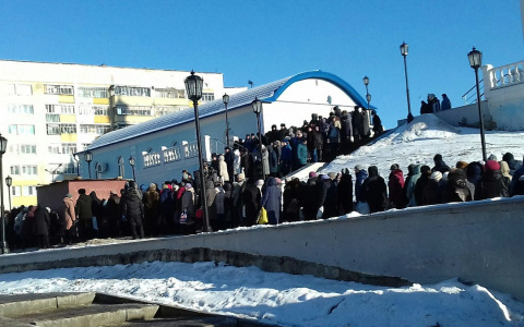 В Мордовии образовались большие очереди за крещенской водой