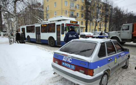 В Саранске женщина из салона троллейбуса попала в травмпункт