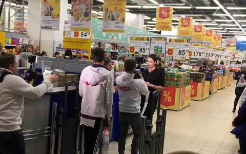 Анастасия Самбурская проверила работу саранского гипермаркета