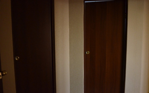 В Мордовии двух сирот оставили без жилья 