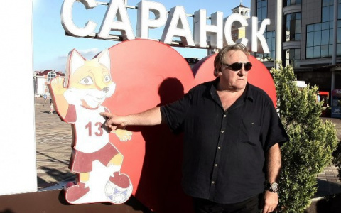 Жерар Депардье, прописанный в Саранске, намерен переехать в Алжир 