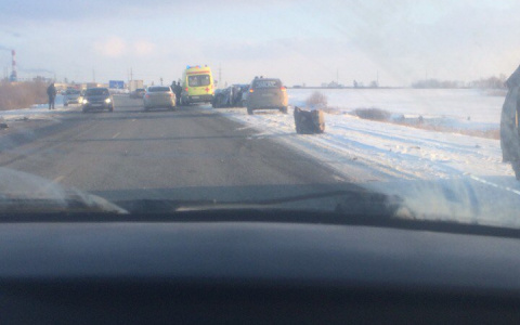 В пригороде Саранска столкнулись «МАЗ» и «Приора»