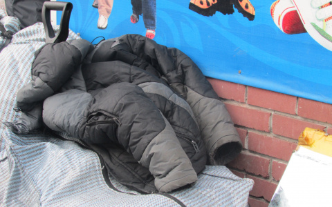 В Саранске разыскивают мужчину, который украл куртку из магазина