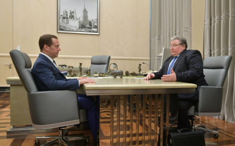 Глава Мордовии обсудил вопрос жилищного строительства с Дмитрием Медведевым