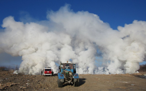 ЧП на свалке в Саранске: на месте работают бульдозеры и  экскаваторы (ФОТО)