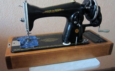 Житель Саранска похитил швейную машинку у собственной матери