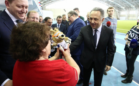 В Саранске при участии Виталия Мутко торжественно открыли футбольно-легкоатлетический манеж
