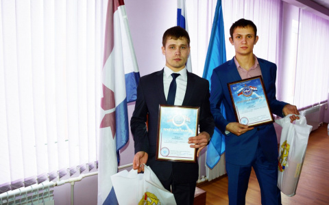 Два жителя Саранска получили награды за спасение бродяги из горящего дома