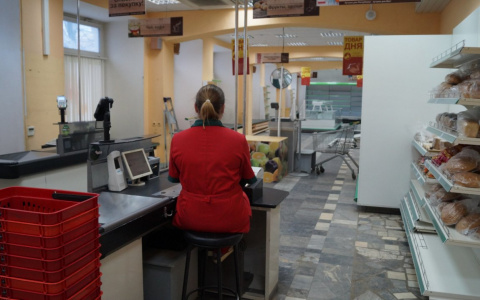 В Мордовии пожилая работница магазина продала алкогольную и табачную продукцию подростку