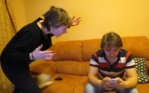 Жительница Саранска сломала пять ребер своему знакомому