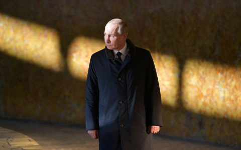 Стало известно, сколько заработал Владимир Путин в 2017 году