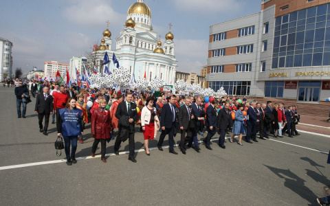 В Саранске в первомайском шествии приняли участие 5000 человек