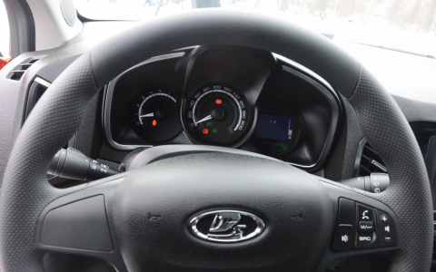 В Мордовии девушка угнала машину знакомого, который отказался отвезти ее домой