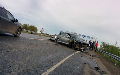 Под Саранском столкнулись три автомобиля: есть пострадавшие