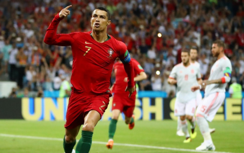 В Саранске отель, где остановился Криштиану Роналду, пришлось обнести двойным забором