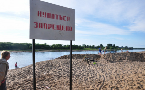 На всех пляжах столицы Мордовии установлены таблички «Купаться запрещено»