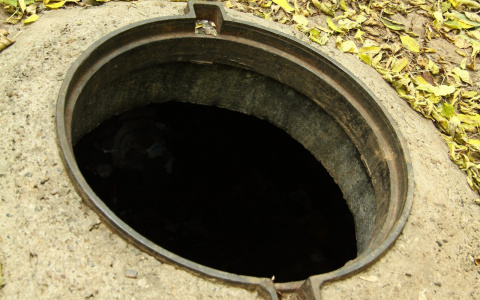 В Мордовии трое рабочих погибли в канализационном люке
