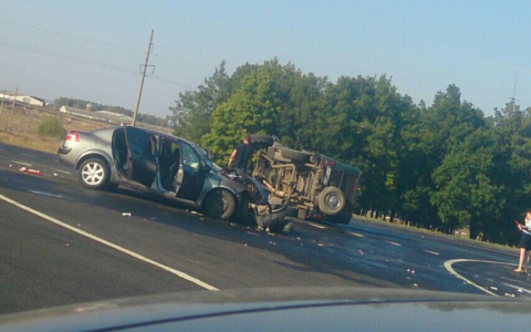 В Мордовии столкнулись «УАЗ» и иномарка: пострадали 5 человек