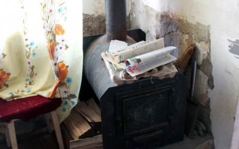 Жильцы аварийных домов в пригороде Саранска вынуждены жить в невыносимых условиях