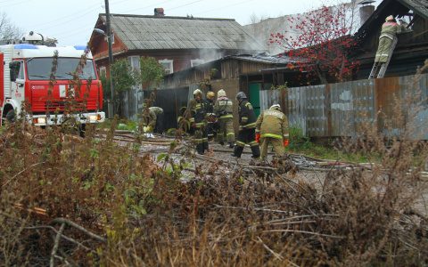 Пьяный житель Мордовии едва не сгорел заживо в сарае из-за непотушенной сигареты